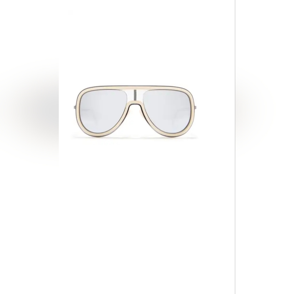 Fendi Sunnies - Picture 4 of 5